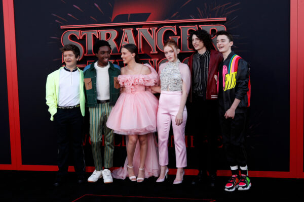 Besetzung von Stranger Things: Die Stars hinter dem Erfolg der Serie