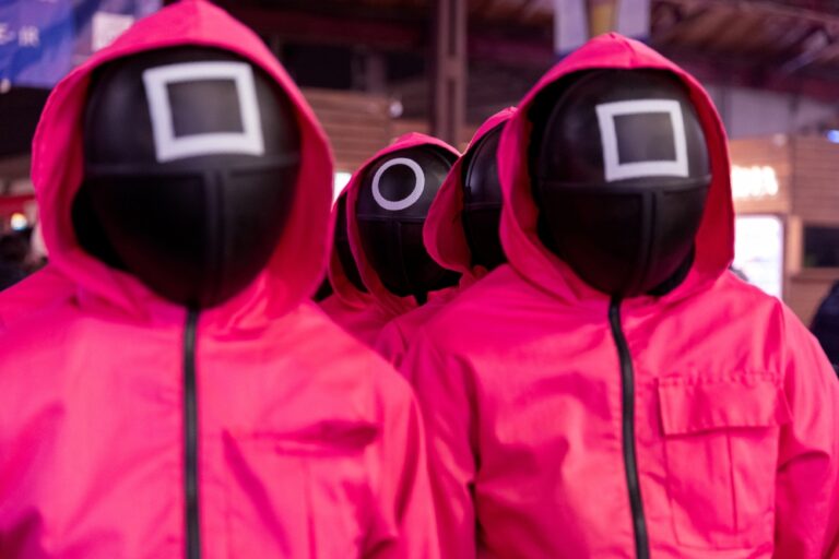 Bucharest,,Romania,-,December,21,,2024:,The,Pink,Guards,,Otherwise