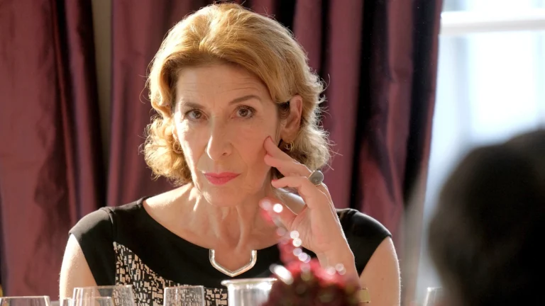 Faltenfrei heute im Ersten: Komödie über Schönheitswahn