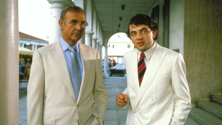 Rowan Atkinson bereut Bond-Auftritt in Never Say Never Again