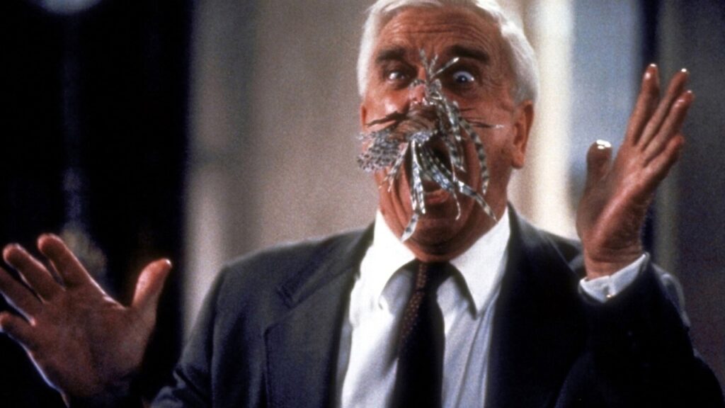 Comedy Central zeigt Kult-Komödie The Naked Gun heute