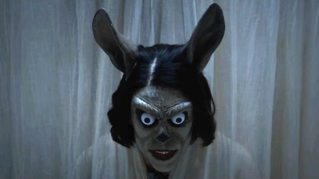 Horrorfilm Hokum zeigt ersten verstörenden Trailer