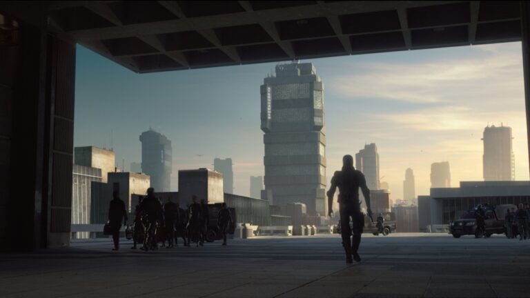 Karl Urban möchte als Judge Dredd in Taika Waititis Film zurückkehren